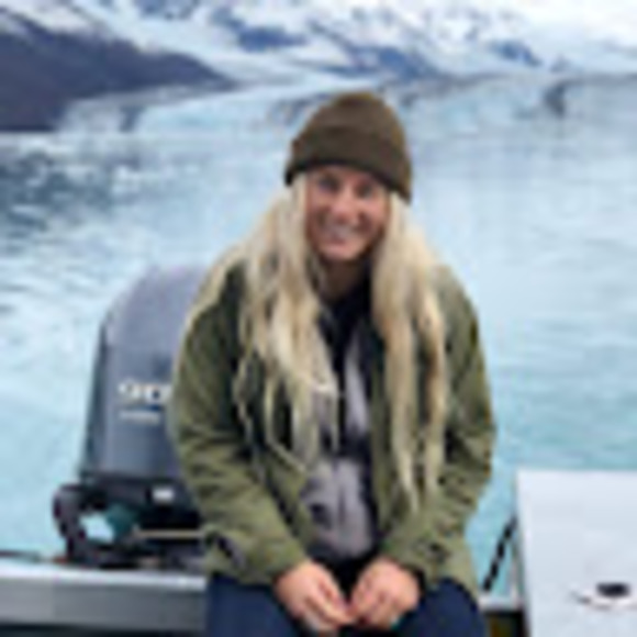 Meet your Posher, Aubrey - Picture 1 of 1